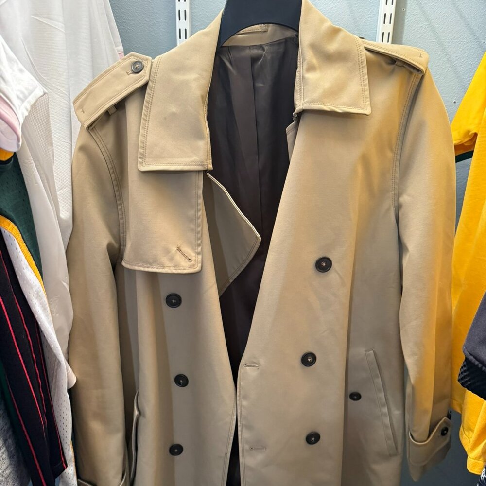 Water-repellent Trench Coat with belt